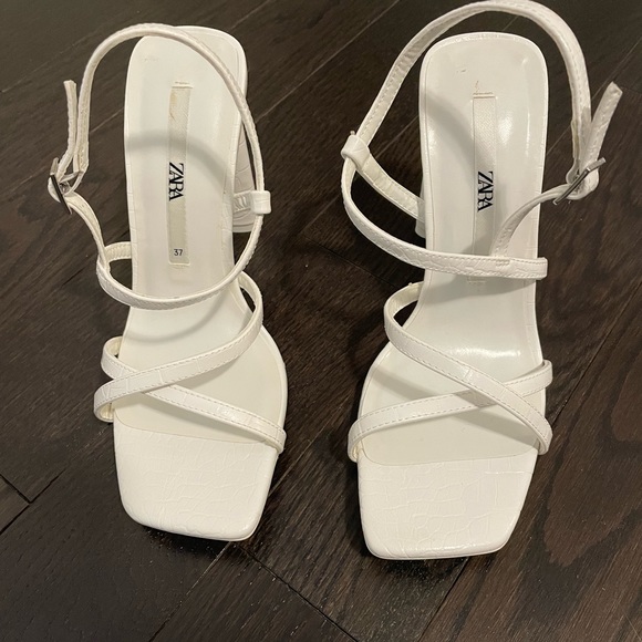 Zara White Strappy Heals - Picture 2 of 8